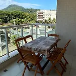 Apto Em Ubatuba Praia Do Tenorio E Praia Grande Pe Na Areia